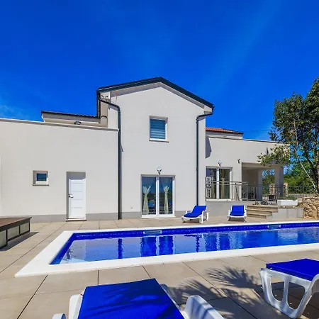 Mit 28m2 Grossem Pool Unweit Heilschlamm Bucht דירה