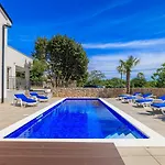 Mit 28m2 Grossem Pool Unweit Heilschlamm Bucht Lejlighed